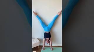 Hope your day is going good 🫶 #shorts #youtubeshorts #stretch #yoga #stretching #girl #health