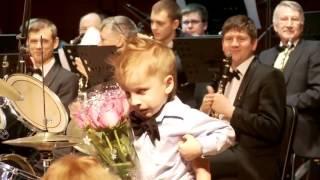 [HD] Lyonya Shilovsky - 3 Years Old Russian Drummer Leads Orchestra of Adult Musicians