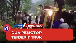 Truk Gagal Nanjak dan Terguling Lalu Timpa 2 Pemotor di Tasikmalaya