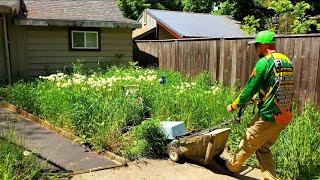 I KNOCKED On This Homeowners Door & MOWED Her NEGLECTED Yard For FREE