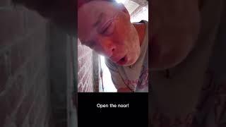 #open#the#noor#oldman#doorbell#funny#ohio