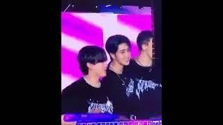 The STAY screaming SAMSUNG LMAO#straykids #DominATE_Santiago #hyunjin #hanjisung #kpopmakesmestay