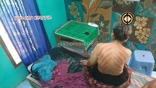 Mother asks for a scraping after massage // traditional medicine