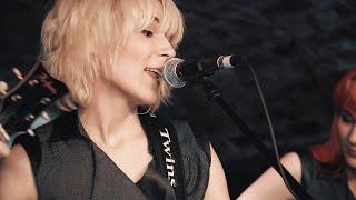 Friday On My Mind - MonaLisa Twins (The Easybeats Cover) // Live at the Cavern Club