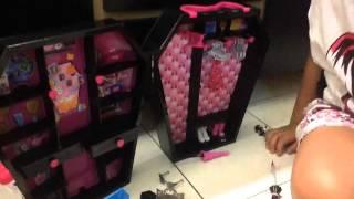 Monster High Draculocker review