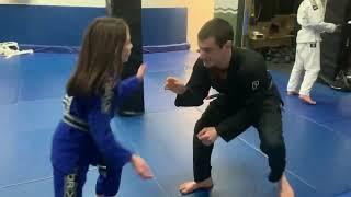 Bjj mixed wrestling match girl vs adult guy little girl wrestles older opponent