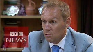 Litvinenko murder: Chief suspect Andrei Lugovoi gets Russian TV show - BBC News