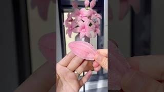 Handmade diy pipe cleaner lily flowers #diy #gift #diyflower #diycrafts #flowercraft #flower #craft