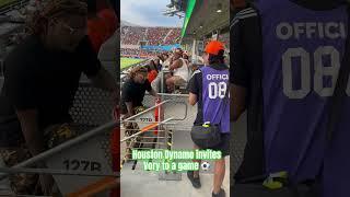 VORY STOPS BY HOUSTON DYNAMO ️