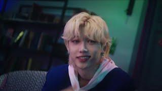 Felix's rap part in 'Domino'