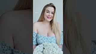 Lilli Luxe from USA | Plus Size Curvy Model | Bio & Facts