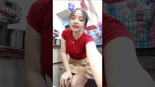 periscope #118#live broadcast vlogs pretty girl beautiful girl# viralvideo #broadcast #livebroadcast