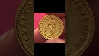 Helena, mother of Constantine I. Solidus, Thessalonica 324,  AV 4.48 g.