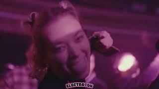 Electroton (a Rave Experience)