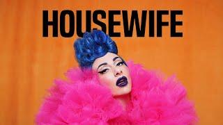 Qveen Herby - HOUSEWIFE [Lyrics]