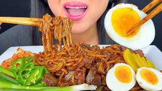 ASMR BLACK BEAN NOODLES, BOILED EGGS, RAW GREEN ONIONS | EATING SOUNDS | MUKBANG | ASMR PHAN