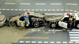 Lego City Police vs Cars in the mud &   Police Car Wash!