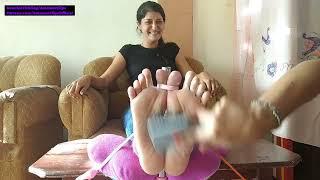 FEET TICKLING CHALLENGE