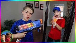 Clones Escape Mystery Mirror! Nerf Battle!