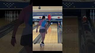 Power hitter hybrid or Power hitter Pearl? Which one you like better? #bowling #youtubeshorts #fun
