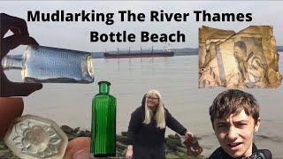 Mudlarking The River Thames Foreshore - Essex Bottle Beach - Victorian Relics in the Mud!