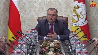 Президент Алан Гаглоев вручил государственные награды работникам сферы здравоохранения.