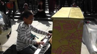 Play Me, I'm Yours 2012, Millennium Bridge, George Harliono