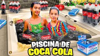 FIZEMOS UMA PISCINA DE COCA COLA E JOGAMOS BALA MENTOS * OLHA O QUE ACONTECEU !!!