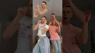 Who noticed?  Shake it to the max VIRAL TIKTOK DANCE  #shorts #trending