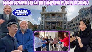 KAKEK DIMASJID GANSU SENANG PAWEIXUN DATANG SILAHTURAHMI, ANAK ANAK NGUMPUL LIHAT ORANG LUAR NEGERI