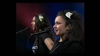 Vika & Linda - We've Started A Fire (Live on Hey Hey It's Saturday)