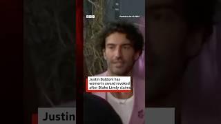 Justin Baldoni has women's solidarity award revoked. #ItEndsWithUs #BlakeLively #BBCNews