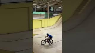 Suicide to barspin in the foam pit #mtb #mtblove #mtbdirt #skatepark #скейтпарк #мтб #mtblife