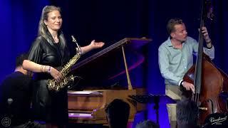 Susanne Alt plays "Rue Lepic"