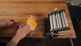 Pasta Masterclass - How to roll pasta with a pasta machine by Mateo Zielonka