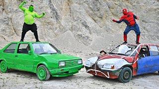 Spider-Man Car VS Hulk Car