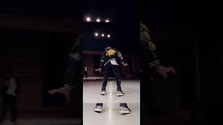 Chris Brown - Ten toes 11:11 Dance cover by @DAESUNCUPID #capcut #breezy @ChrisBrownTV