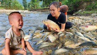 How to catch giant fish to sell at the village market - bathe the baby - cook nutritious porridge