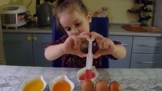 Яйца из желе.  Ируся делает желейные яйца. Ira makes jelly eggs