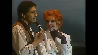 Mylène Farmer et Smaïn - Concert Sos Racisme 1987 -  Présentation Cock Robin