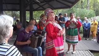Озорные частушки в парке "Лианозовский парк"