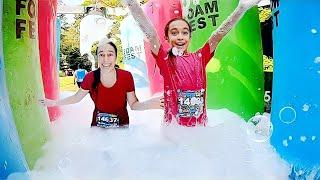 CORRIDA DE AVENTURA - LAMA, ESPUMA E DIVERSÃO  Vlog 5km Foam Fest Toronto com a Mamãe Fabi