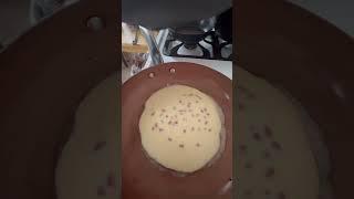 Muffin Pancakes!! Poor man’s pancakes! Super easy pancake hack. #breakfast #pancakes #tasty
