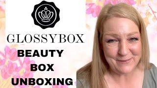 Glossybox Beauty Box Unboxing