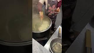 YouLookYummy1102|Knife-shaved noodles: plenty 'fish' in the 'sea' 中国早餐刀削面，边吃边像看表演 #food #foodie
