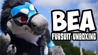 BEA THE RAPTOR - Fursuit unboxing!