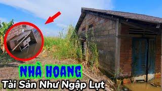 Bắt gặp ngôi nhà hoang tài sản nổi phình trên mặt nước