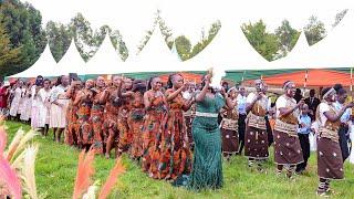 BEAUTY OF KALENJIN ENGAGEMENT/KOITO (ROBERT &CAROLYNE )