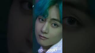 I'mma die if he looks at me like that 