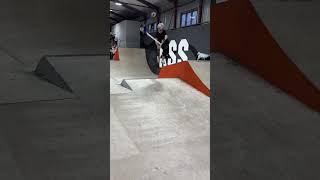 ft.сеня #automobile #rampstroyhouse #самокат #skatepark #катайсдушой #tricks #music #scootering